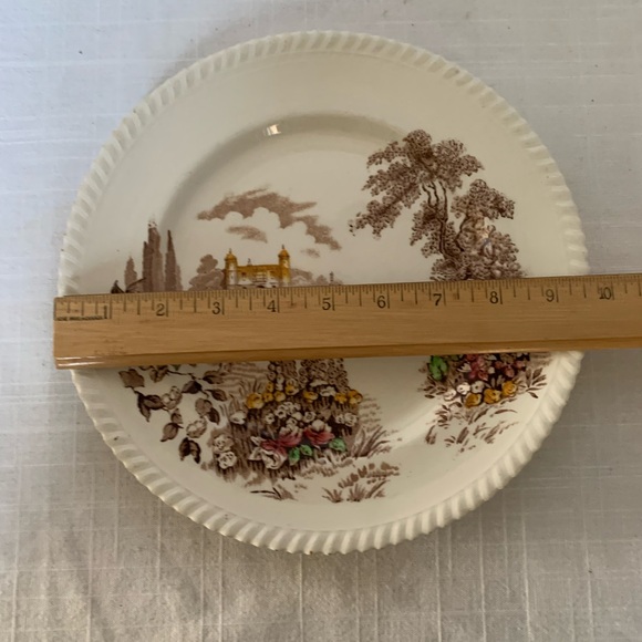 JOHNSON BROTHERS| “Castle on the Lake" Collectible Plate - Picture 4 of 4